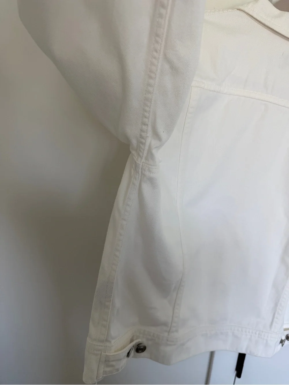 J.Crew White Denim Jacket Women’s XL Like New Classic Button Front